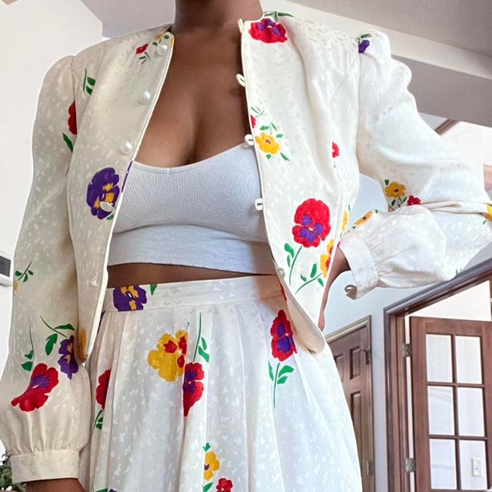 Vintage silk floral blazer with buttons up the front